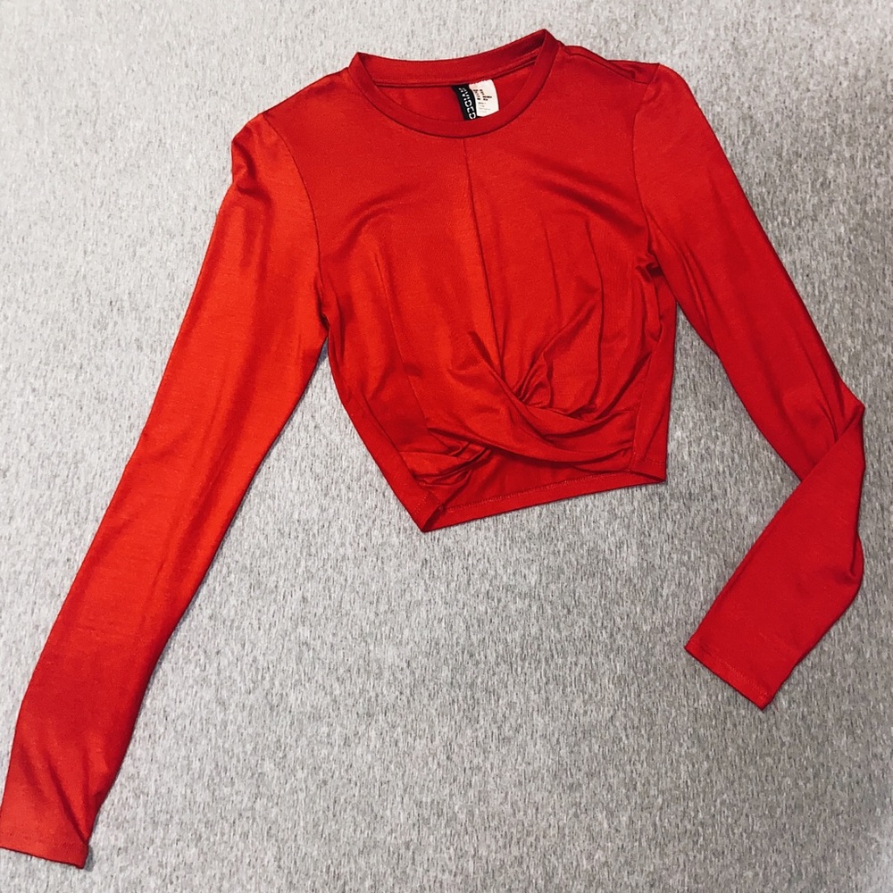 long-sleeve crop top